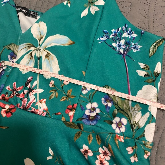 Plus Strappy Floral Peplum Jumpsuit - Picture 5 of 6